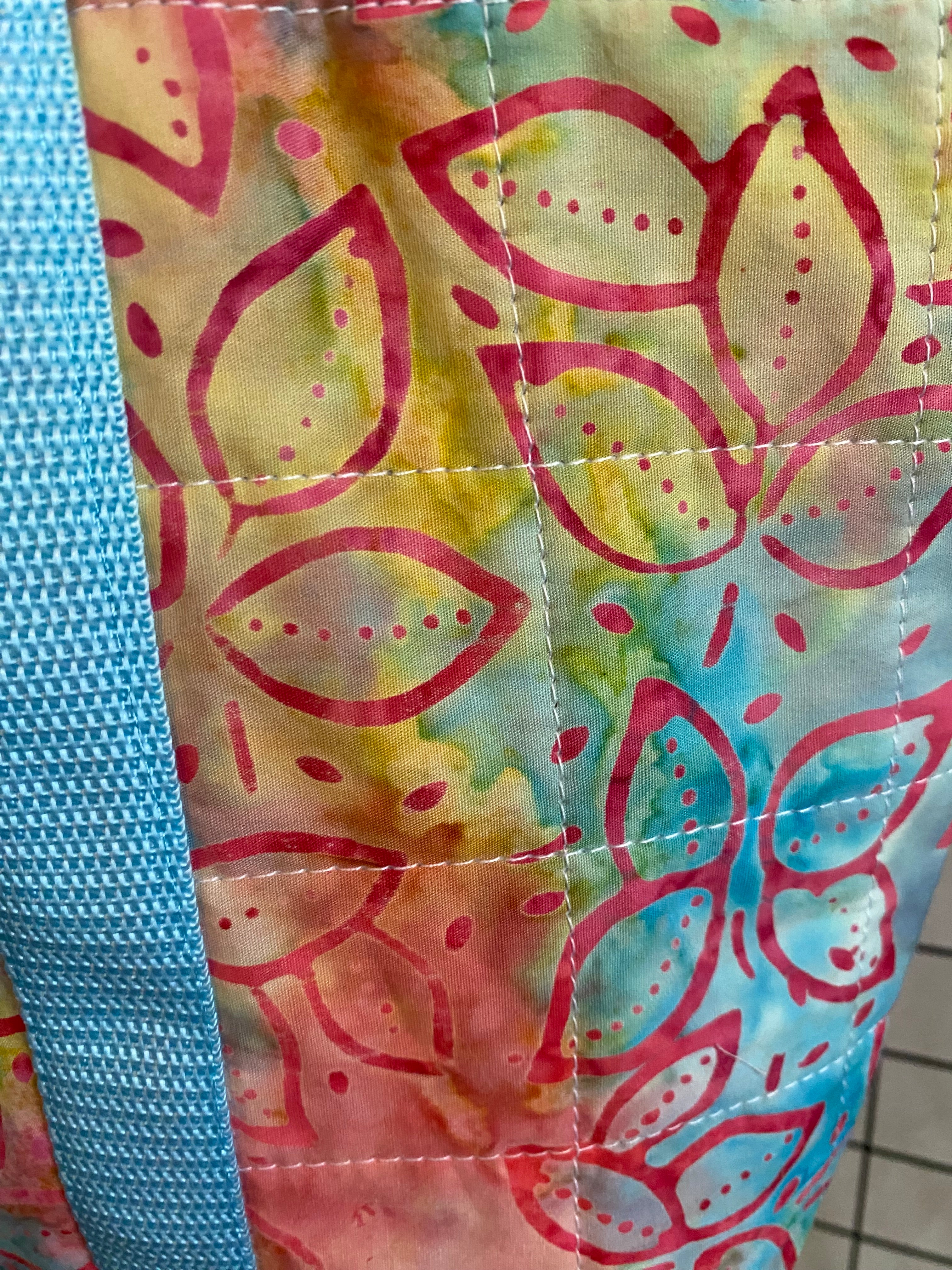 Medium tote/book bag