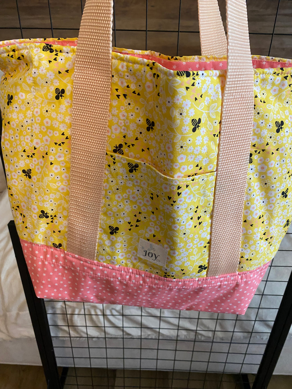 Medium tote/book bag