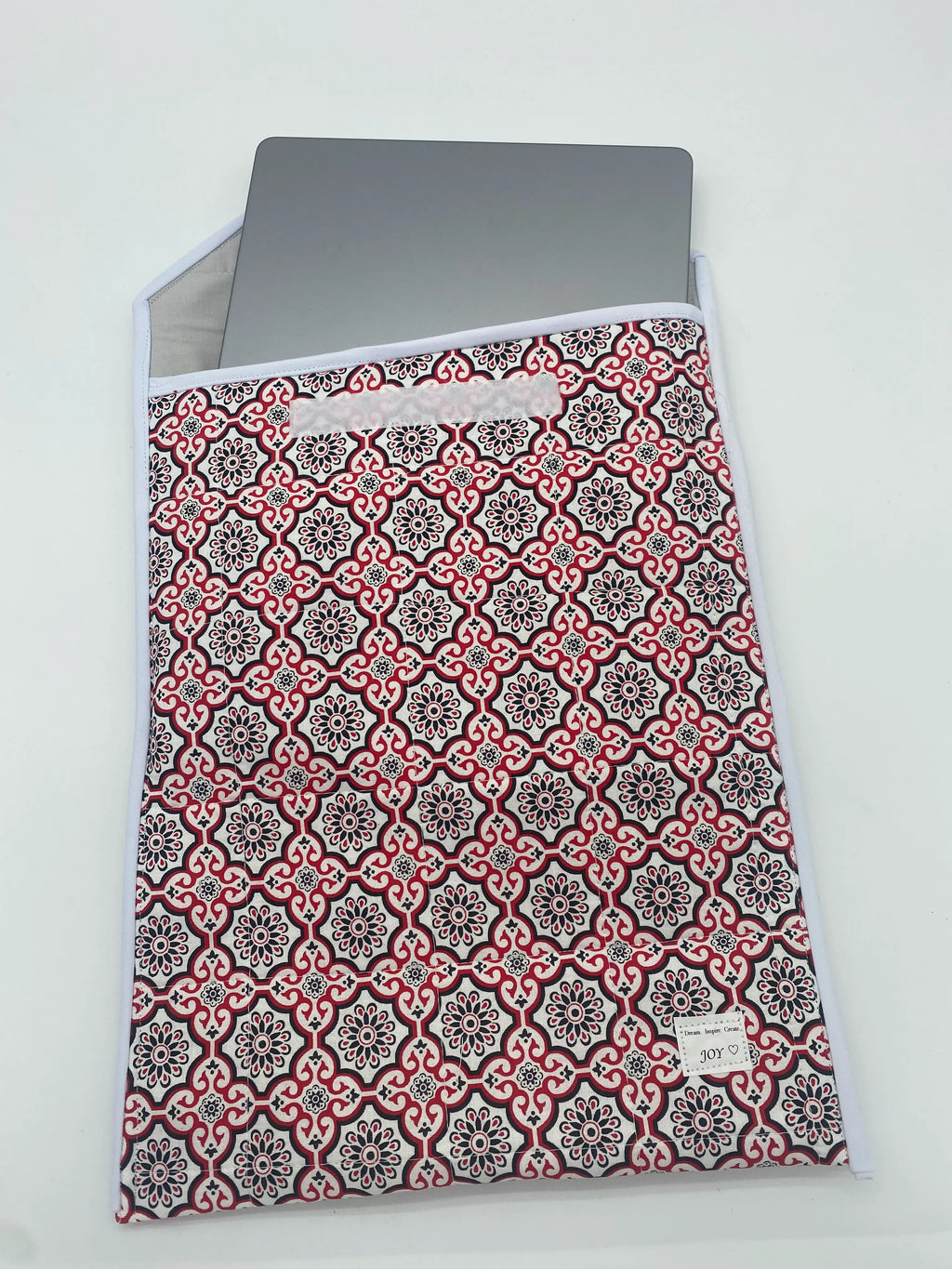 Laptop sleeve